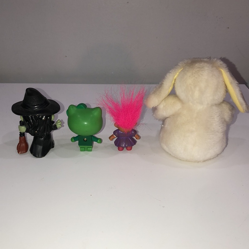 Cute bundle 4 items - Picture 2 of 6